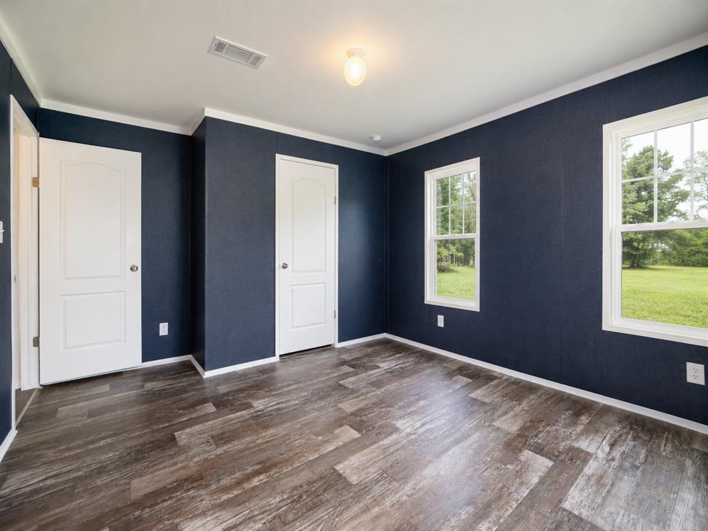 302 N N Avenue Property Photo 16