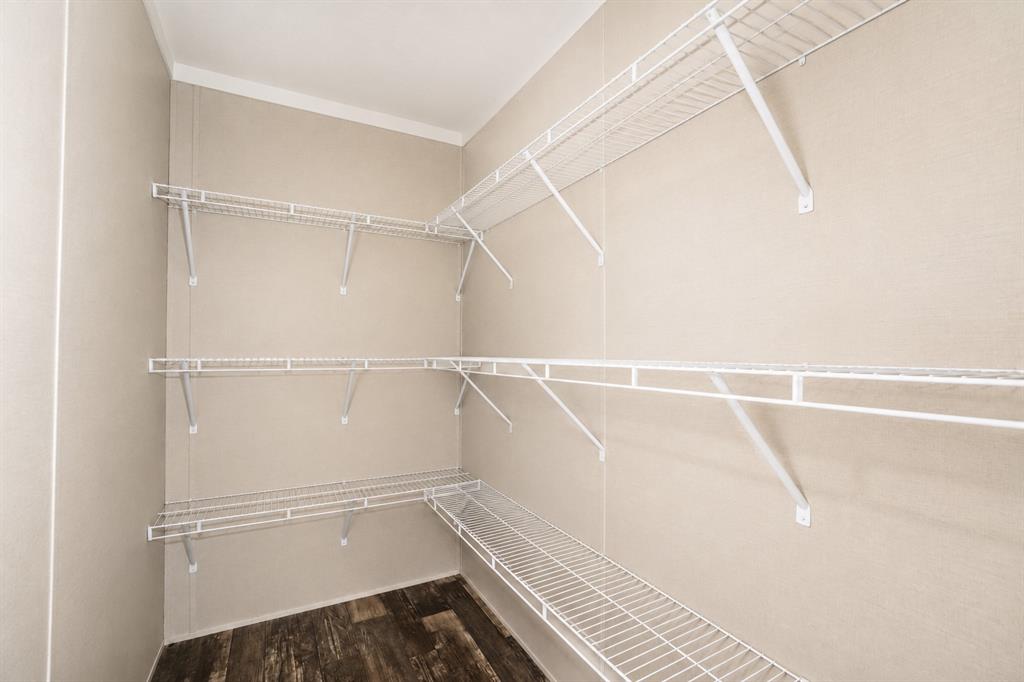 302 N N Avenue Property Photo 21