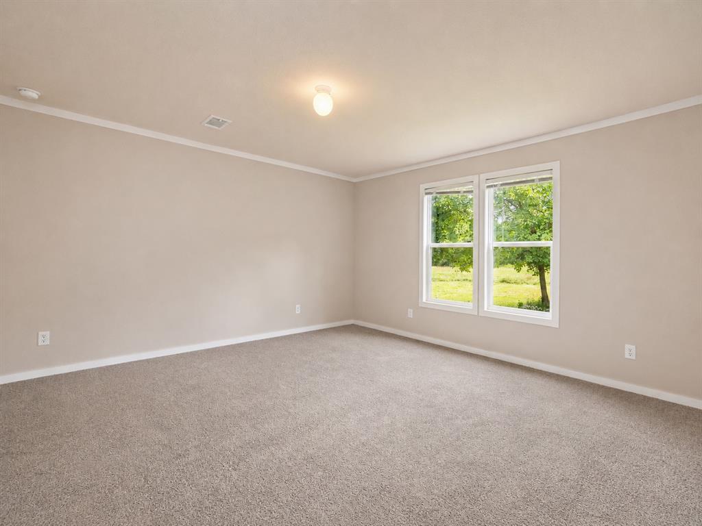 302 N N Avenue Property Photo 22