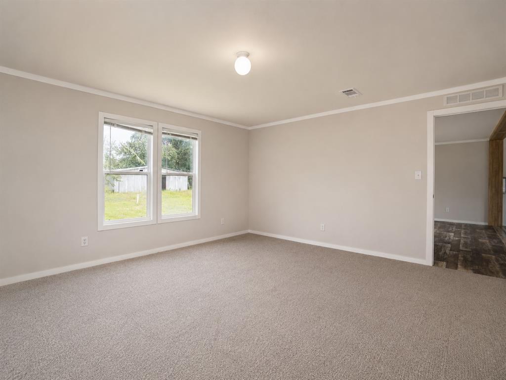 302 N N Avenue Property Photo 23