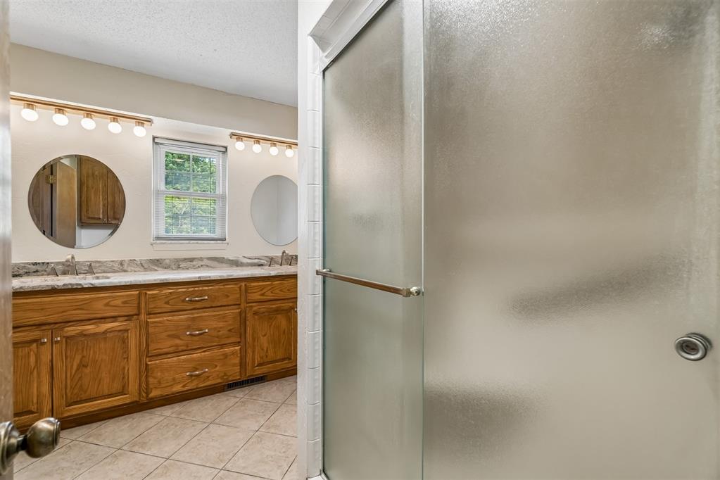 2909 Short Drive Property Photo 19