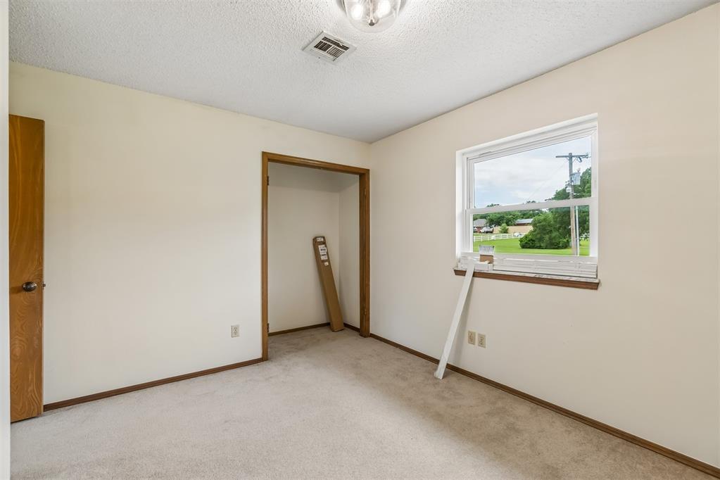 2909 Short Drive Property Photo 29