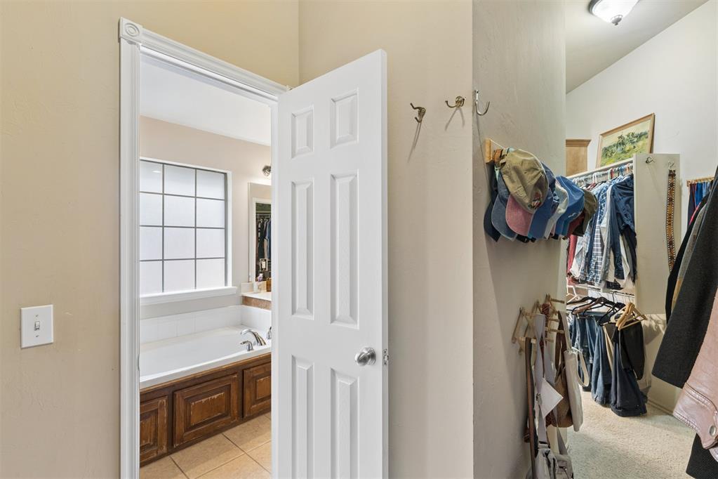 1621 Four Lakes Drive Property Photo 34