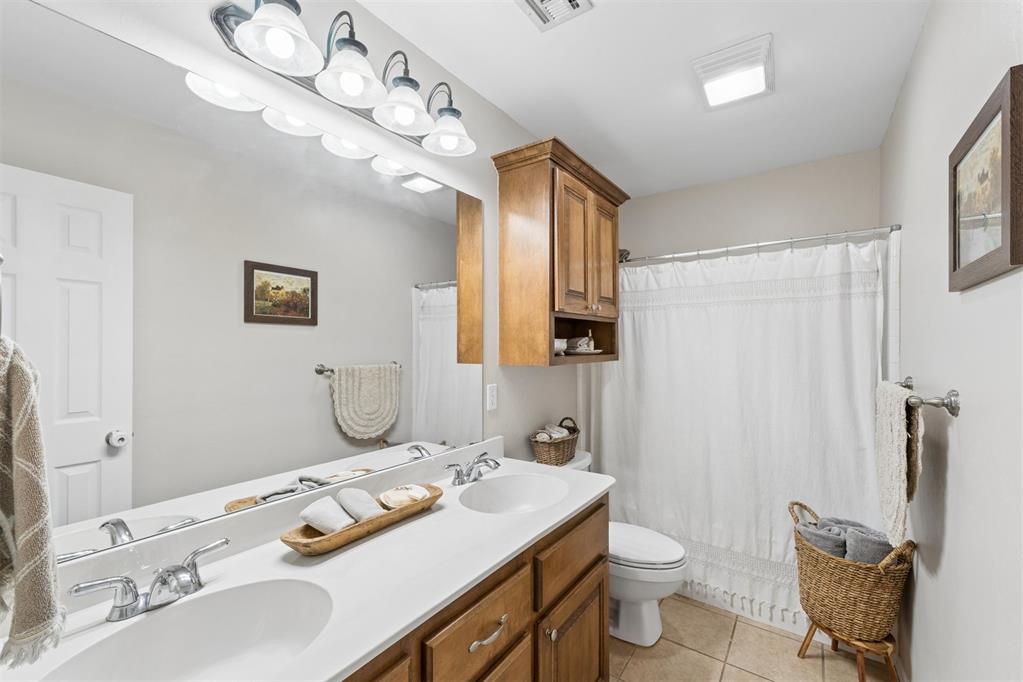 1621 Four Lakes Drive Property Photo 37