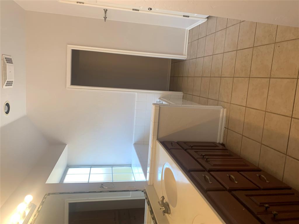 1234570 Property Photo 10