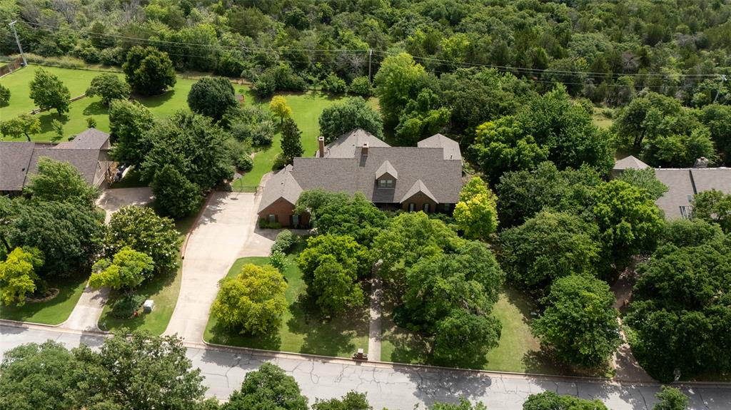 3816 Coachman Road Property Photo 2