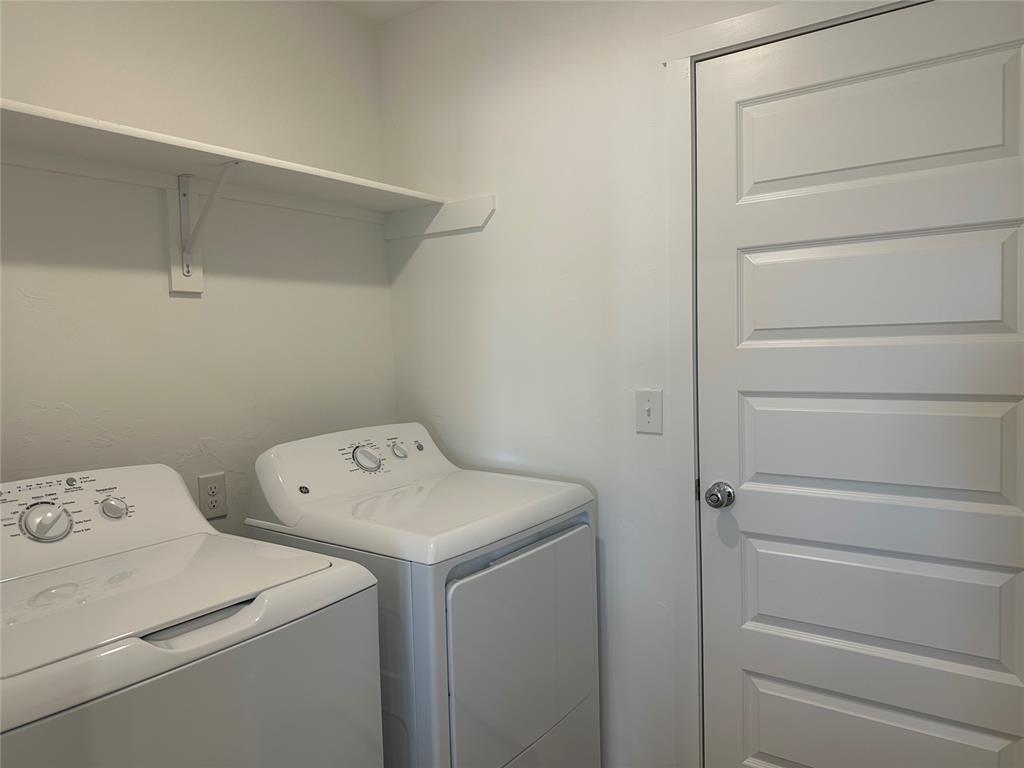 990 Red Barn Road Property Photo 10