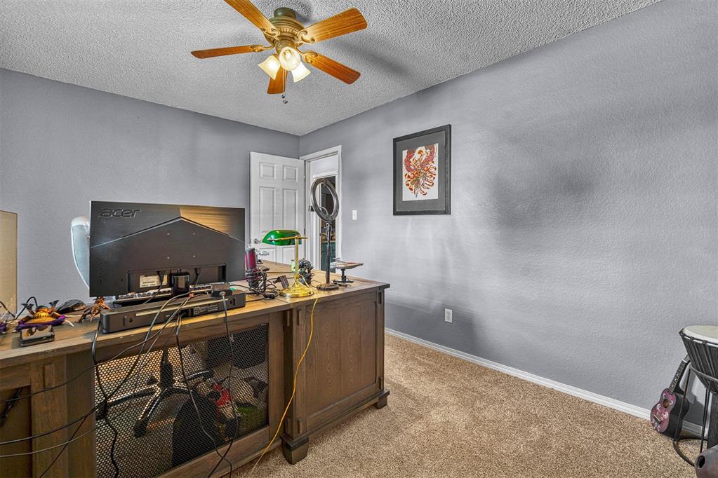 224 Quail Run N Property Photo 22