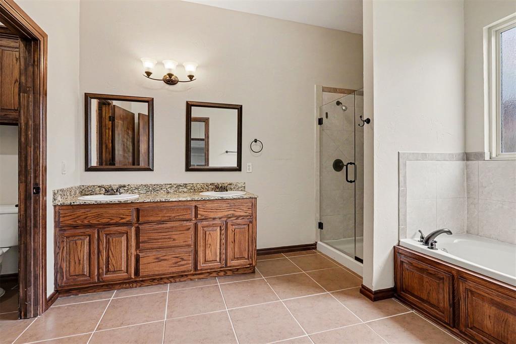 6301 Bentley Drive Property Photo 8