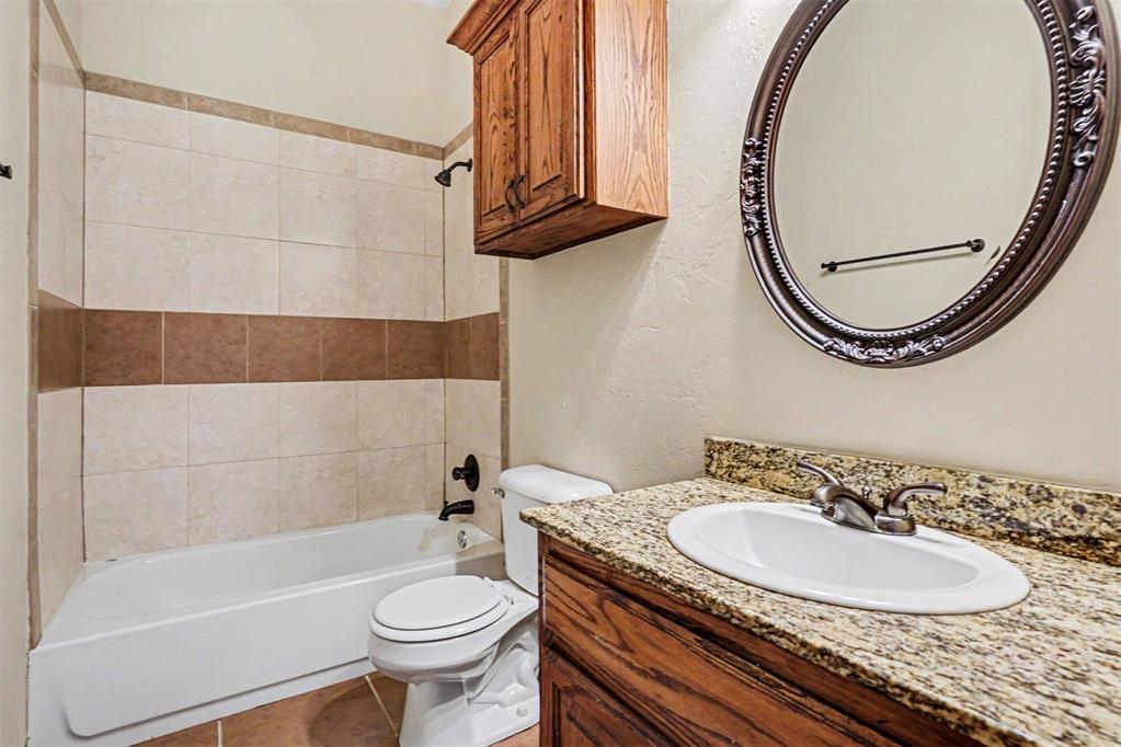 6301 Bentley Drive Property Photo 12