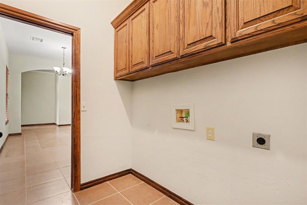 6301 Bentley Drive Property Photo 13