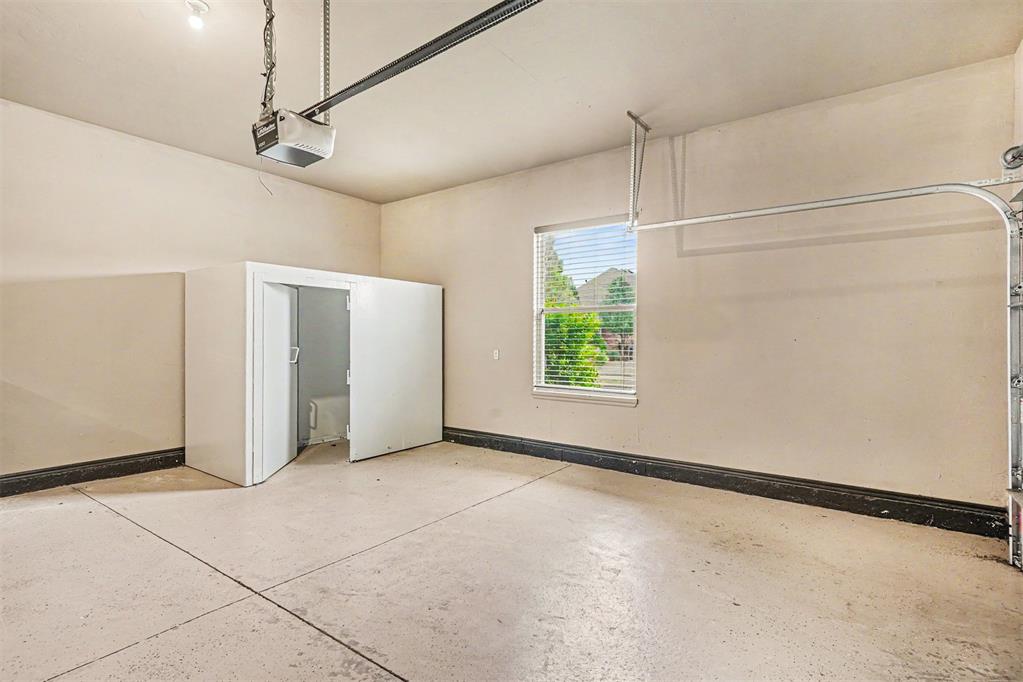 6301 Bentley Drive Property Photo 14