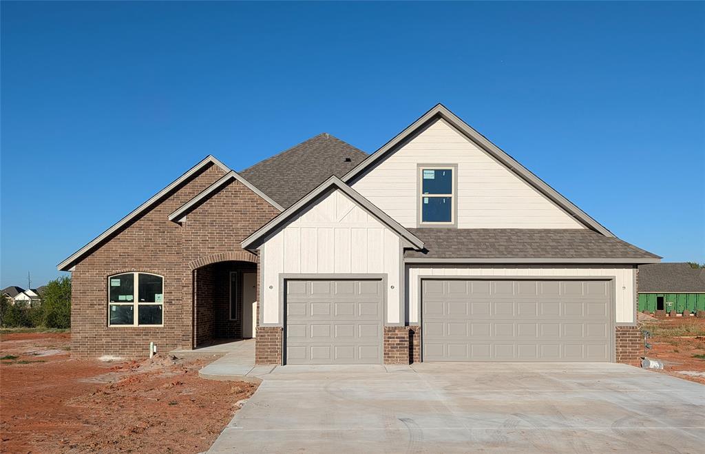 704 Siena Springs Drive Property Photo 1