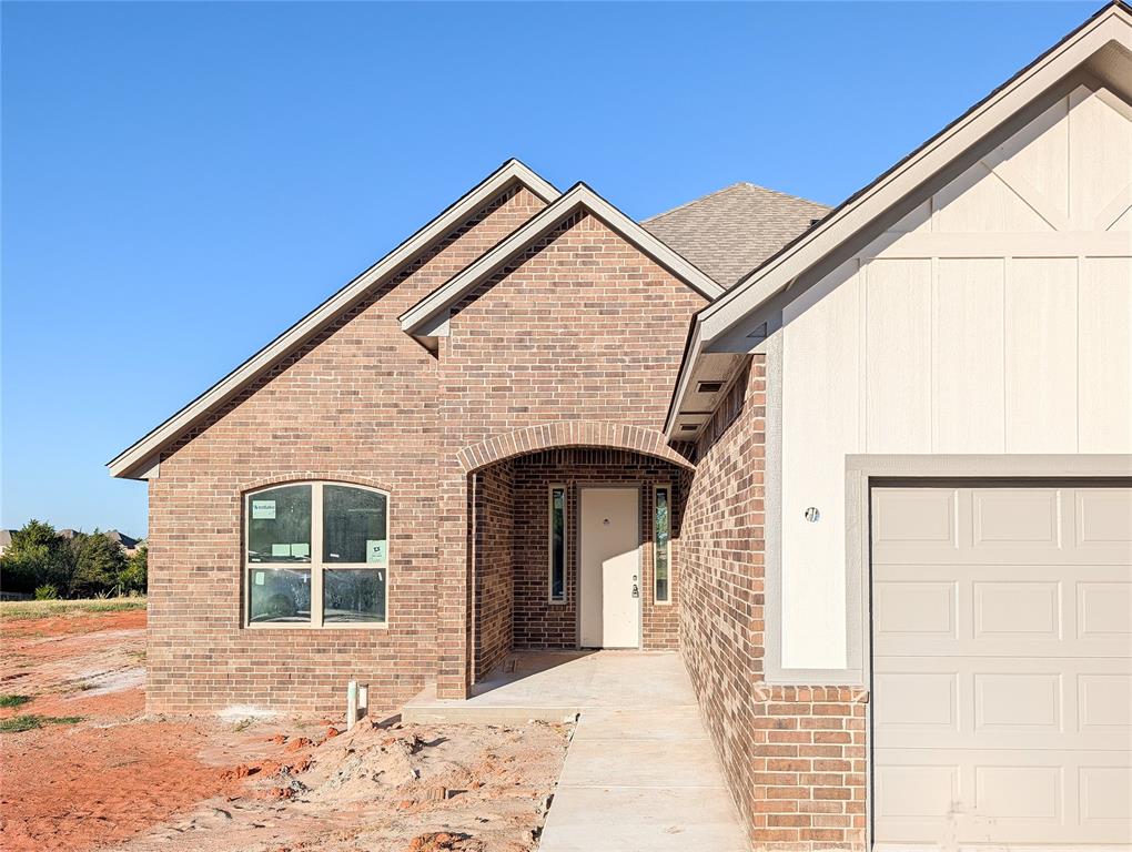 704 Siena Springs Drive Property Photo 2