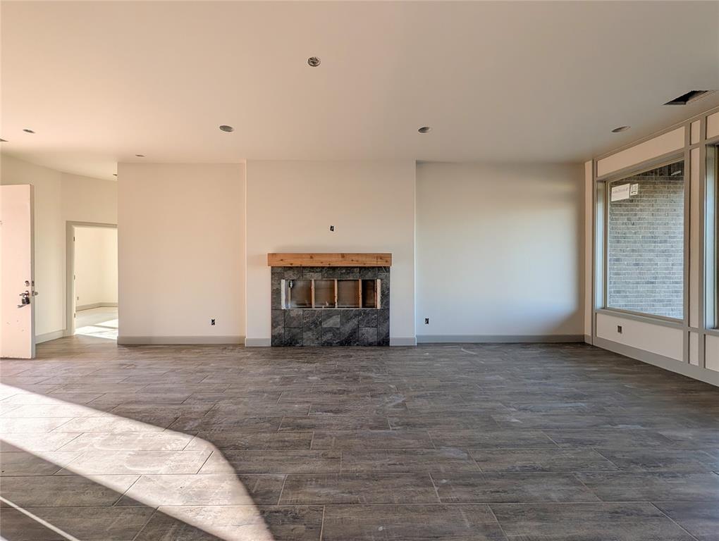 704 Siena Springs Drive Property Photo 4