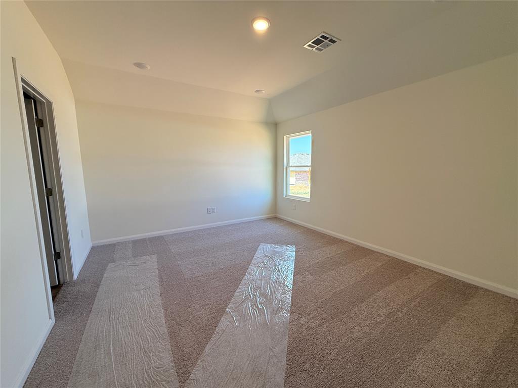 21231 Se 32nd Street Property Photo 5