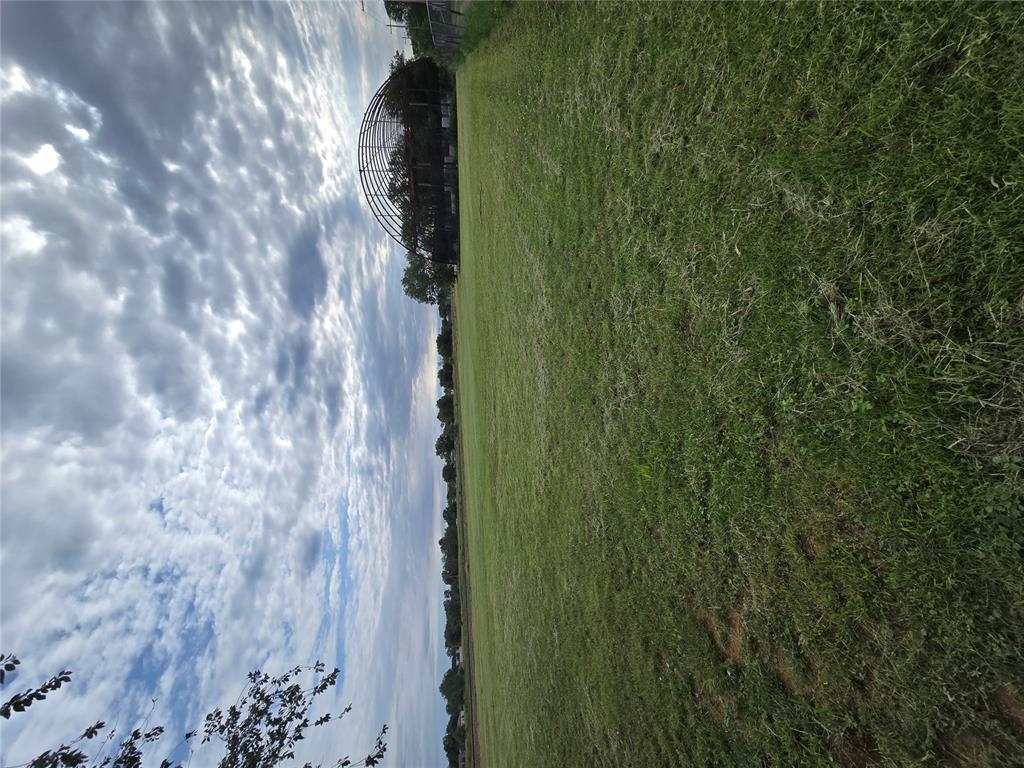 900 Newlin Drive Property Photo 1