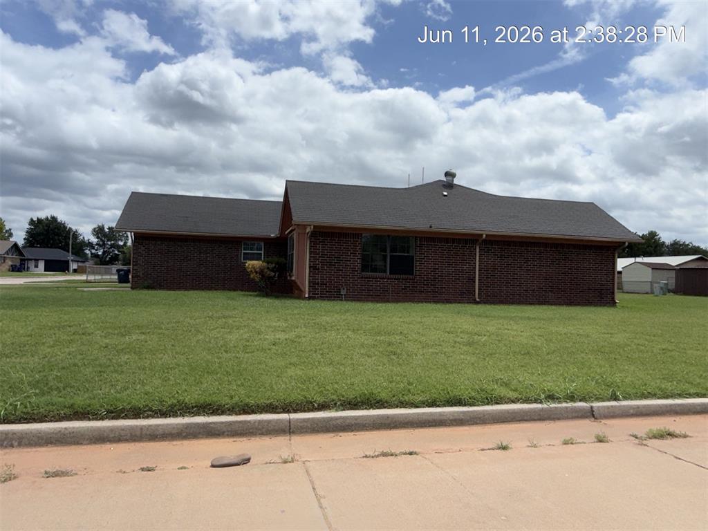 202 Redbud Drive Property Photo 2