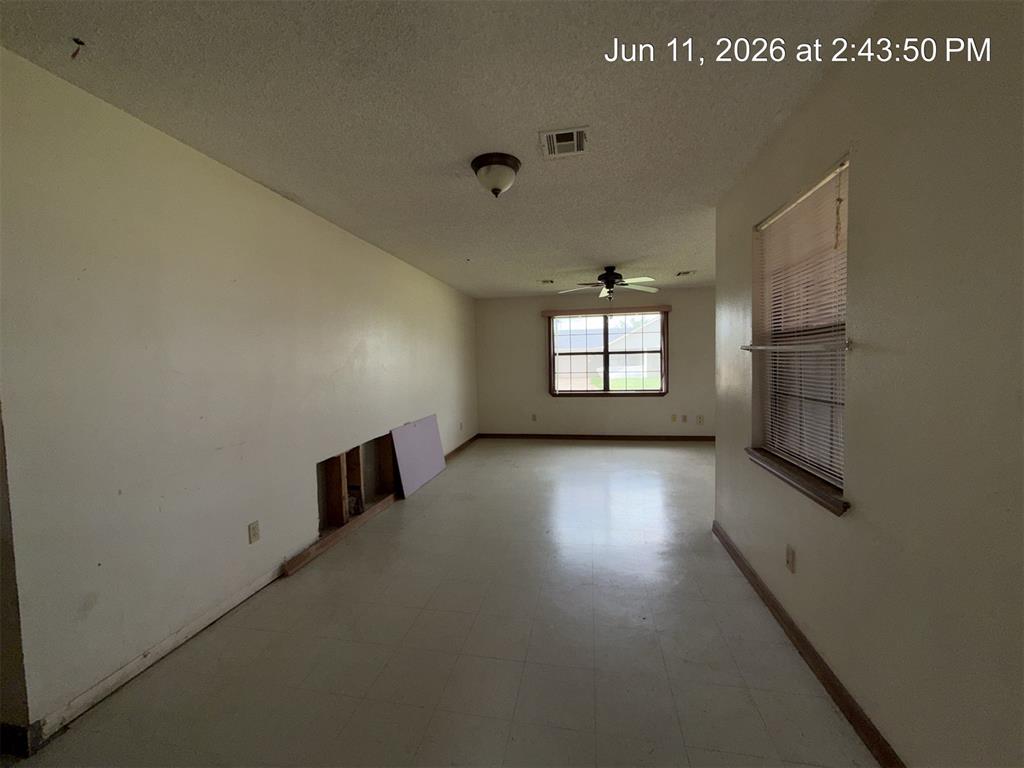 202 Redbud Drive Property Photo 10