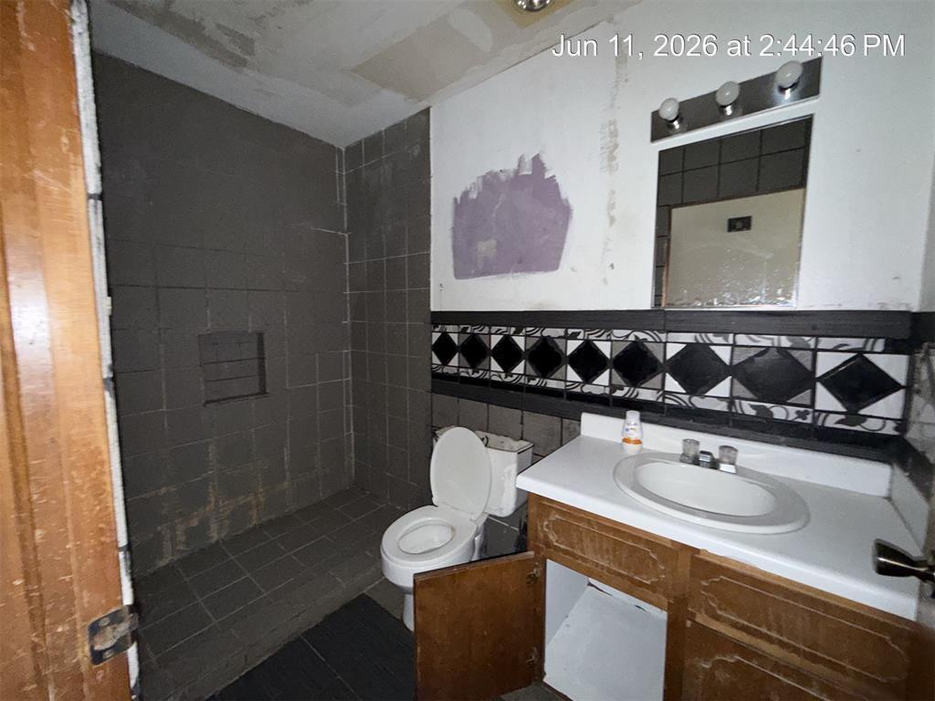 202 Redbud Drive Property Photo 17