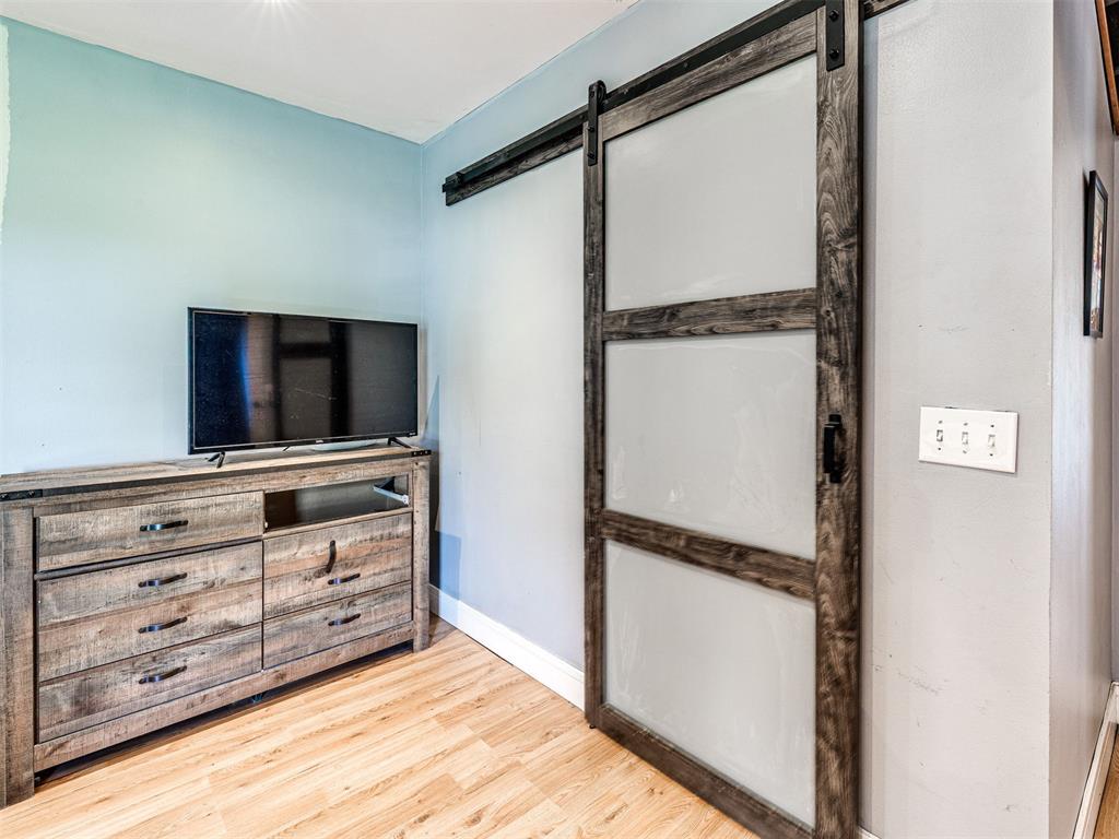 6612 N Prospect Avenue Property Photo 20