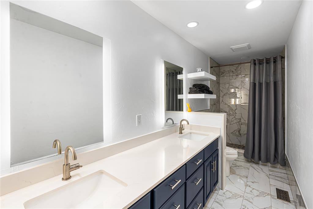 2913 Acropolis Street Property Photo 6