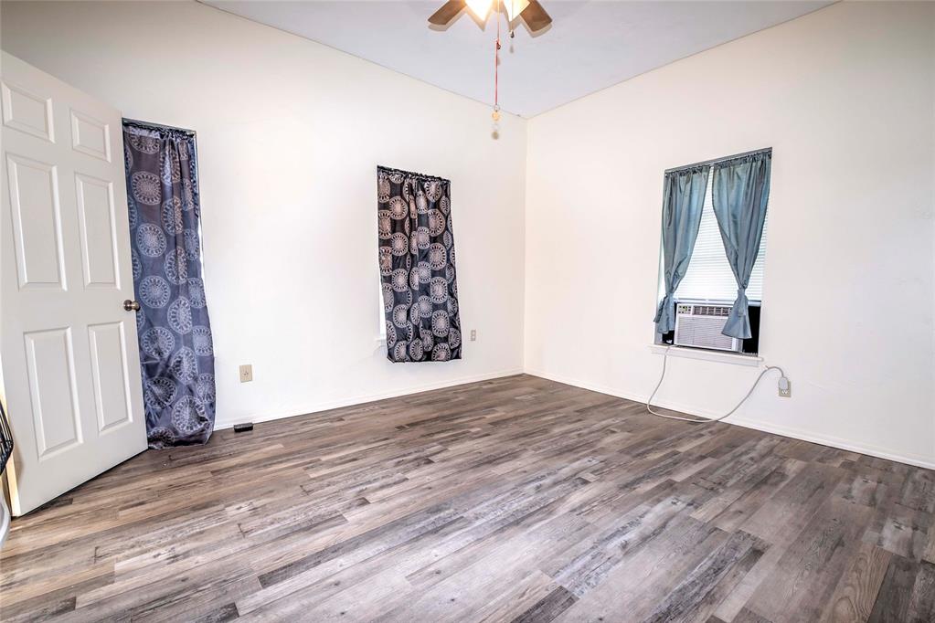 324 W 5th Street Property Photo 14