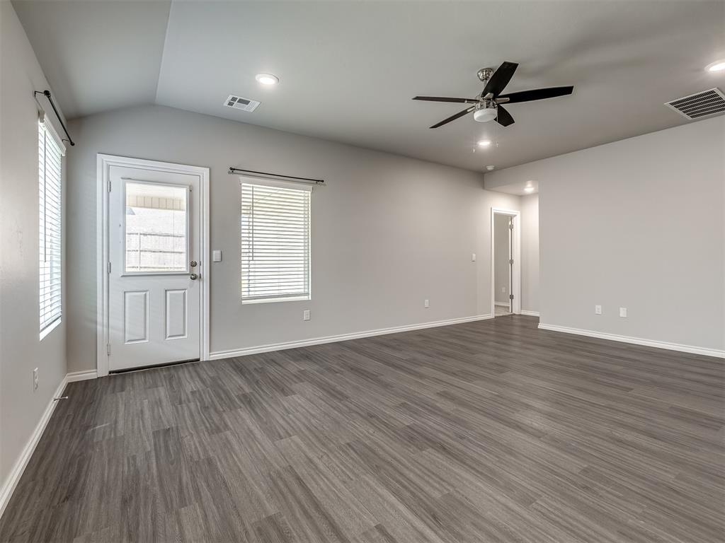 14017 The Brook Boulevard Property Photo 8
