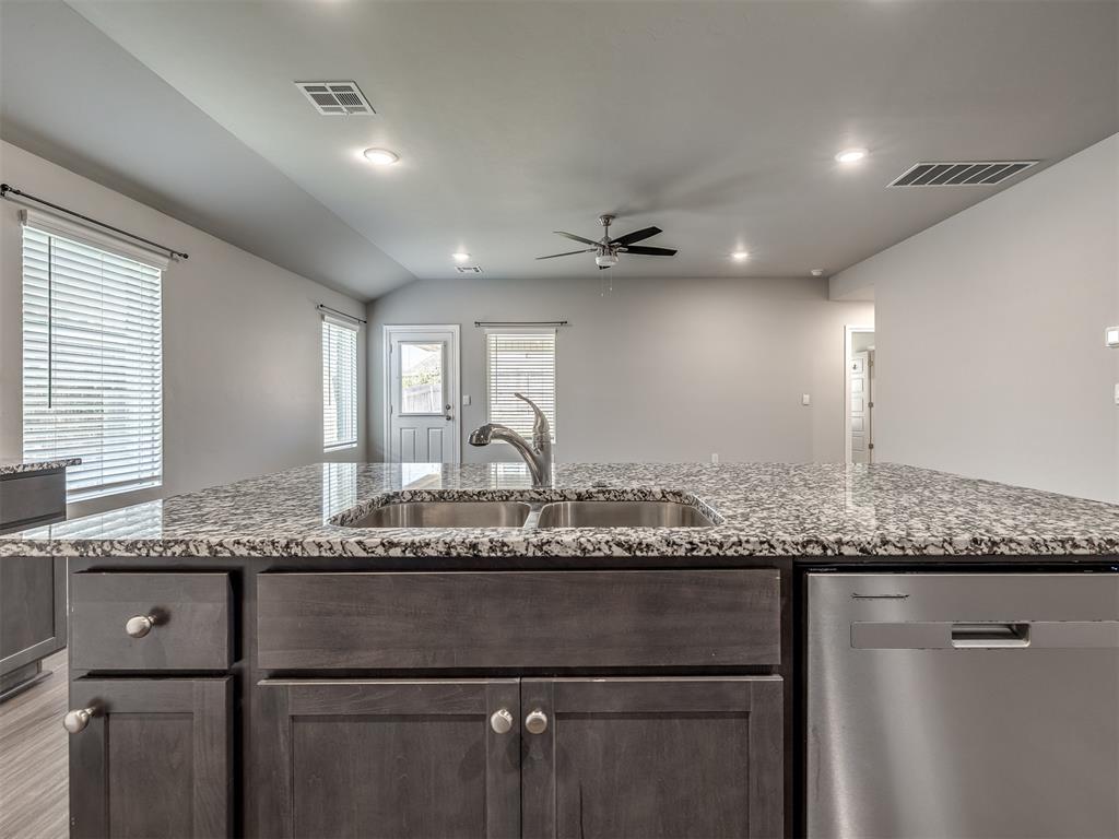 14017 The Brook Boulevard Property Photo 11