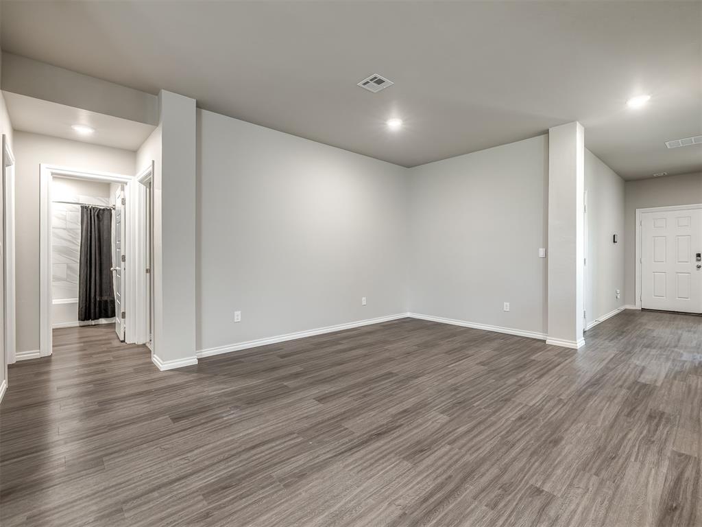 14017 The Brook Boulevard Property Photo 12