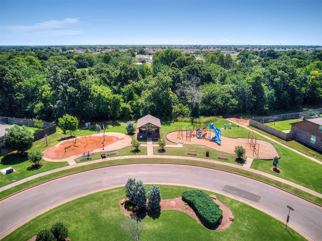 14017 The Brook Boulevard Property Photo 34
