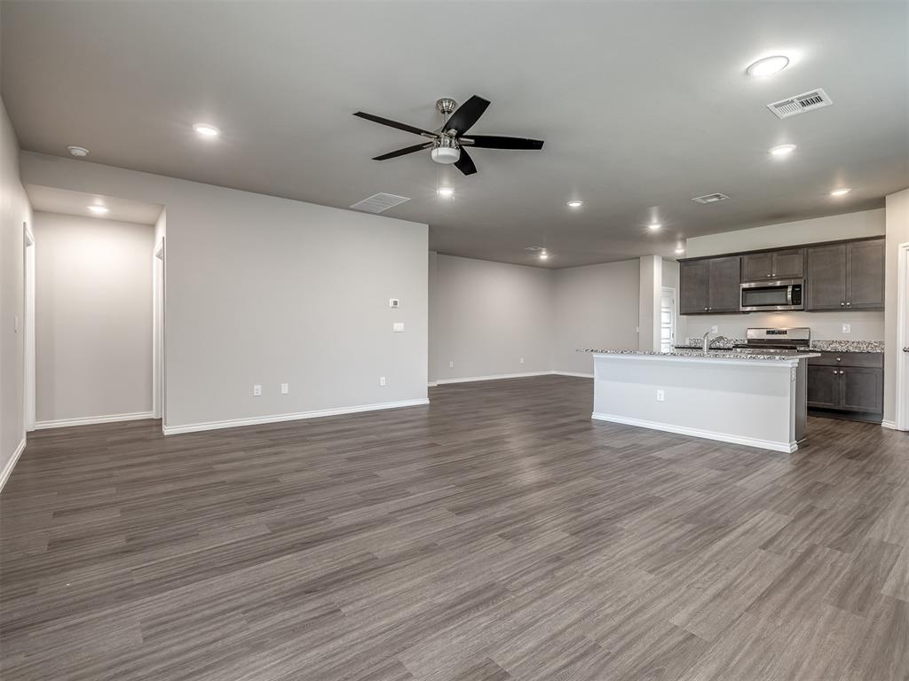 14017 The Brook Boulevard Property Photo 45
