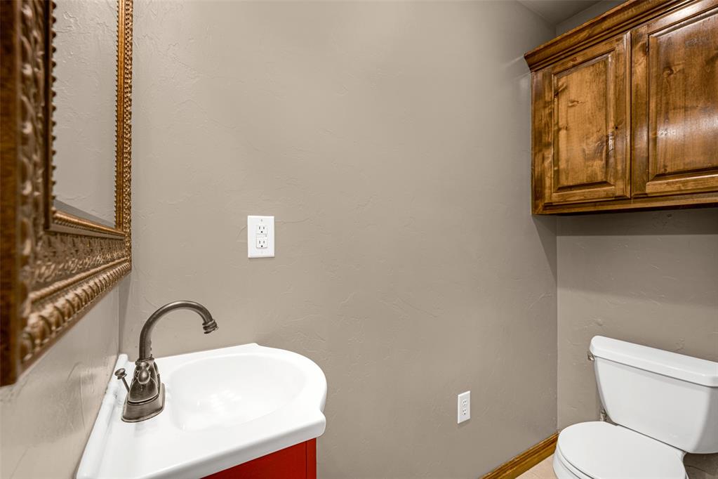 16156 County Road 1250 Property Photo 14