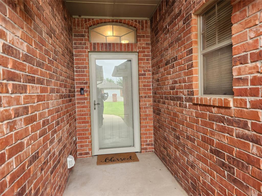 621 Nw 112th Street Property Photo 3