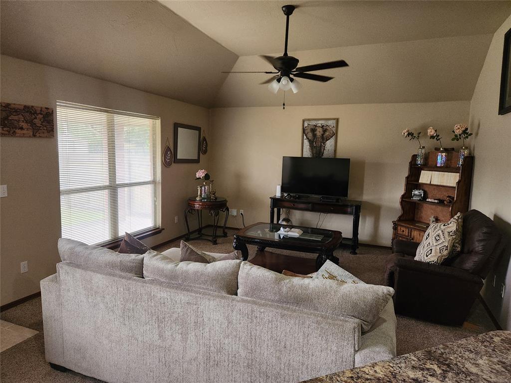 621 Nw 112th Street Property Photo 5