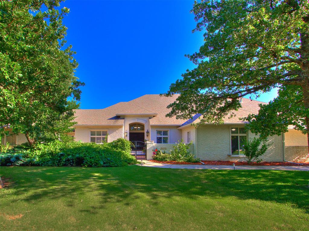 2600 Chaumont Property Photo 1