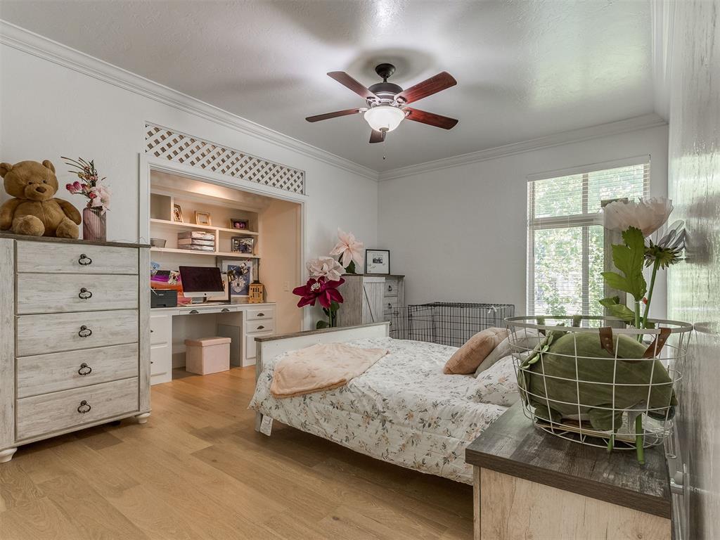 2600 Chaumont Property Photo 4