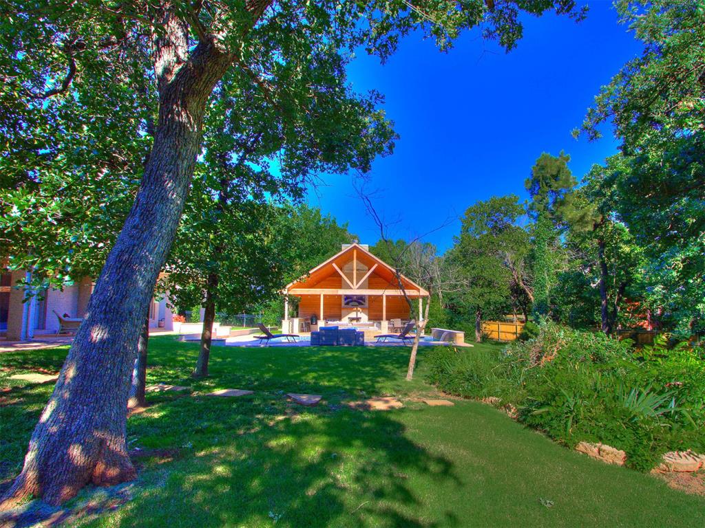 2600 Chaumont Property Photo 28