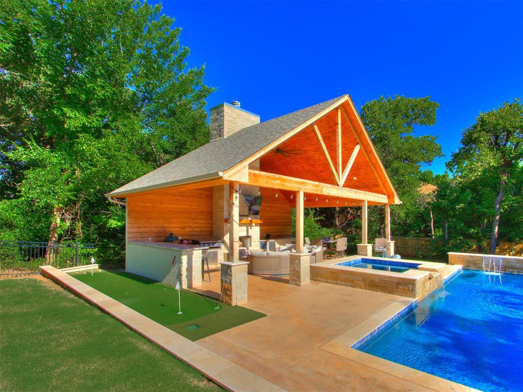 2600 Chaumont Property Photo 31