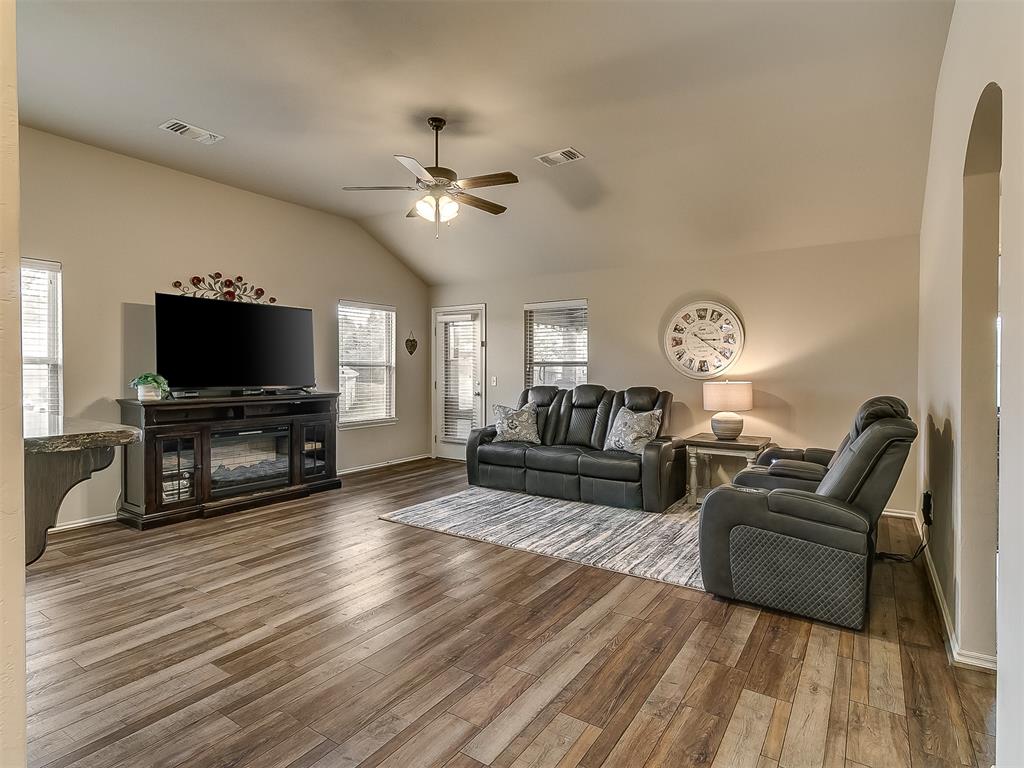 12487 Lakota Drive Property Photo 7