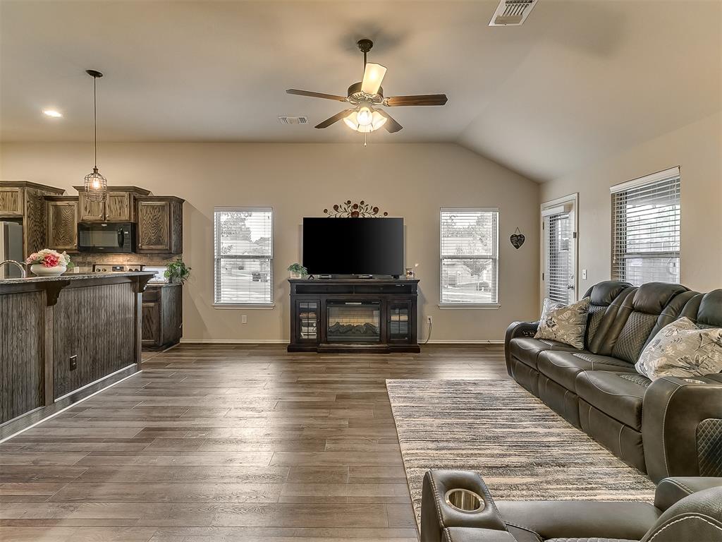 12487 Lakota Drive Property Photo 8