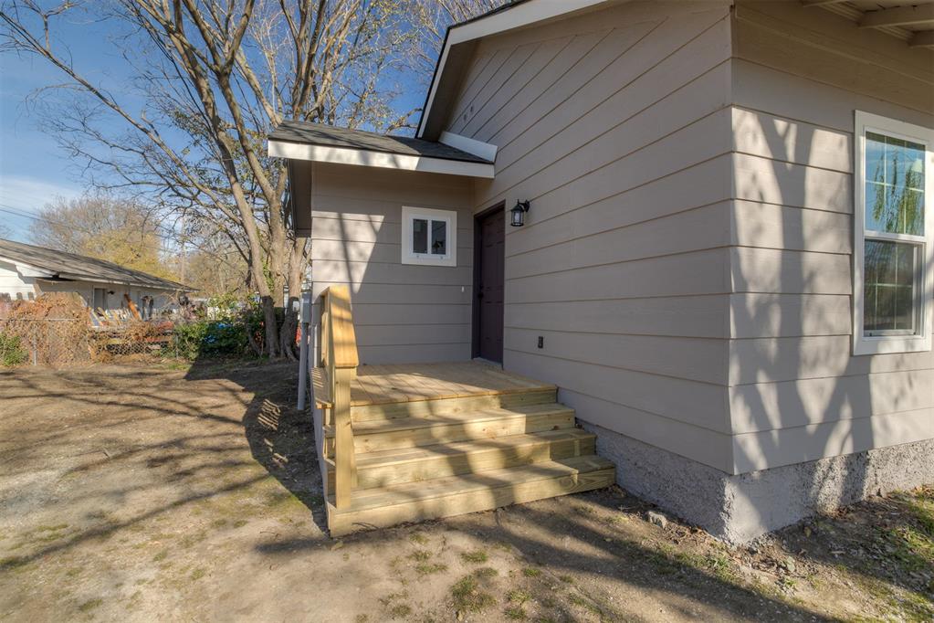 502 N Broadway Street Property Photo 45