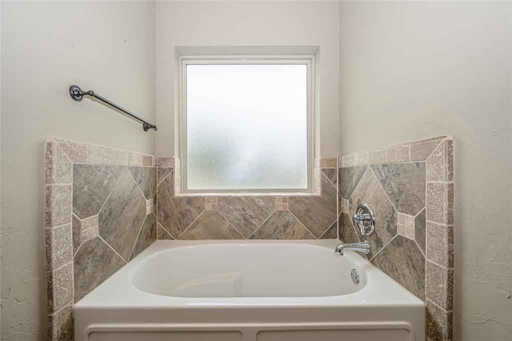 10337 Hawthorn Drive Property Photo 21
