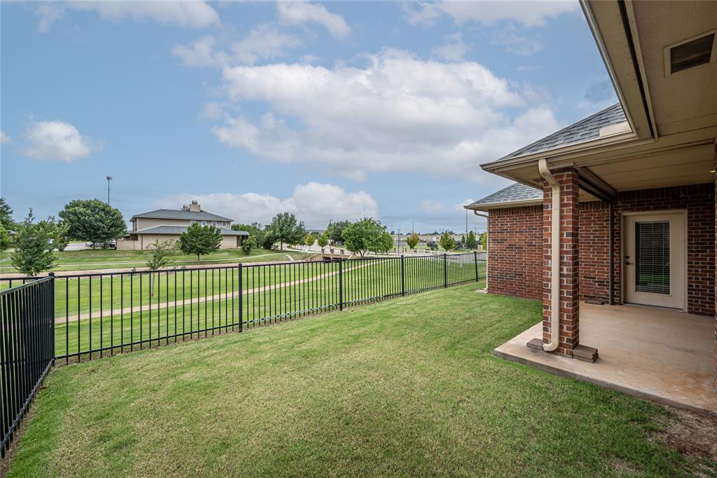 10337 Hawthorn Drive Property Photo 33