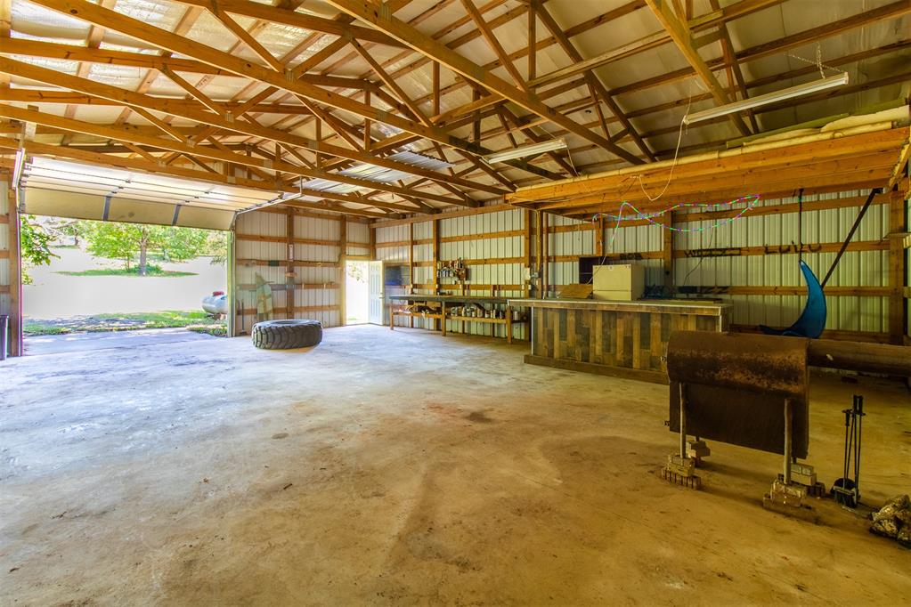 900301 S Oak Hill Drive Property Photo 3