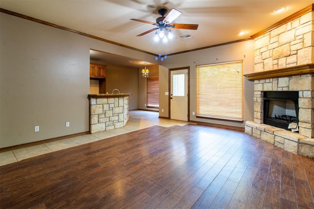 900301 S Oak Hill Drive Property Photo 4