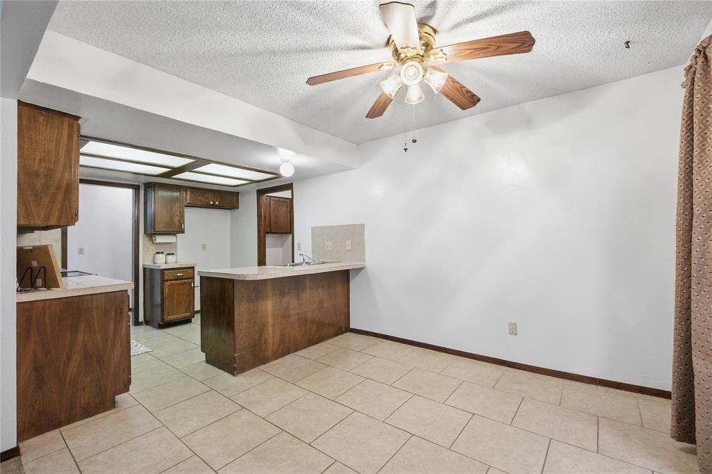 1331 Alviola Avenue Property Photo 10