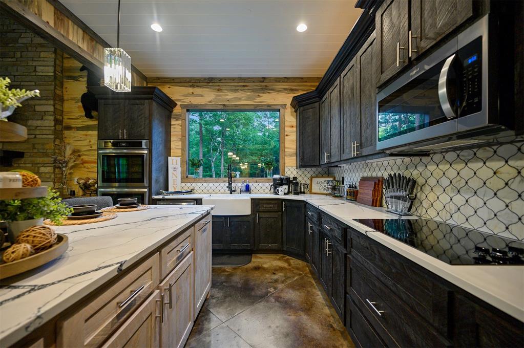 215 Top Notch Lane Property Photo 7