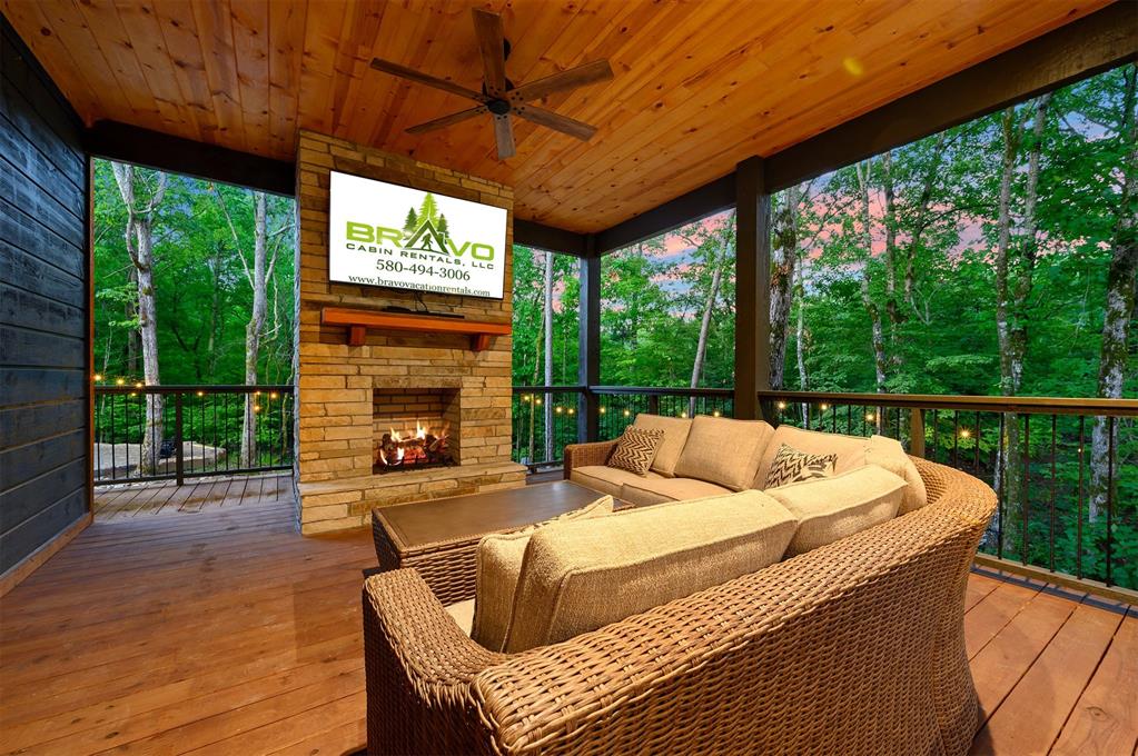 215 Top Notch Lane Property Photo 33