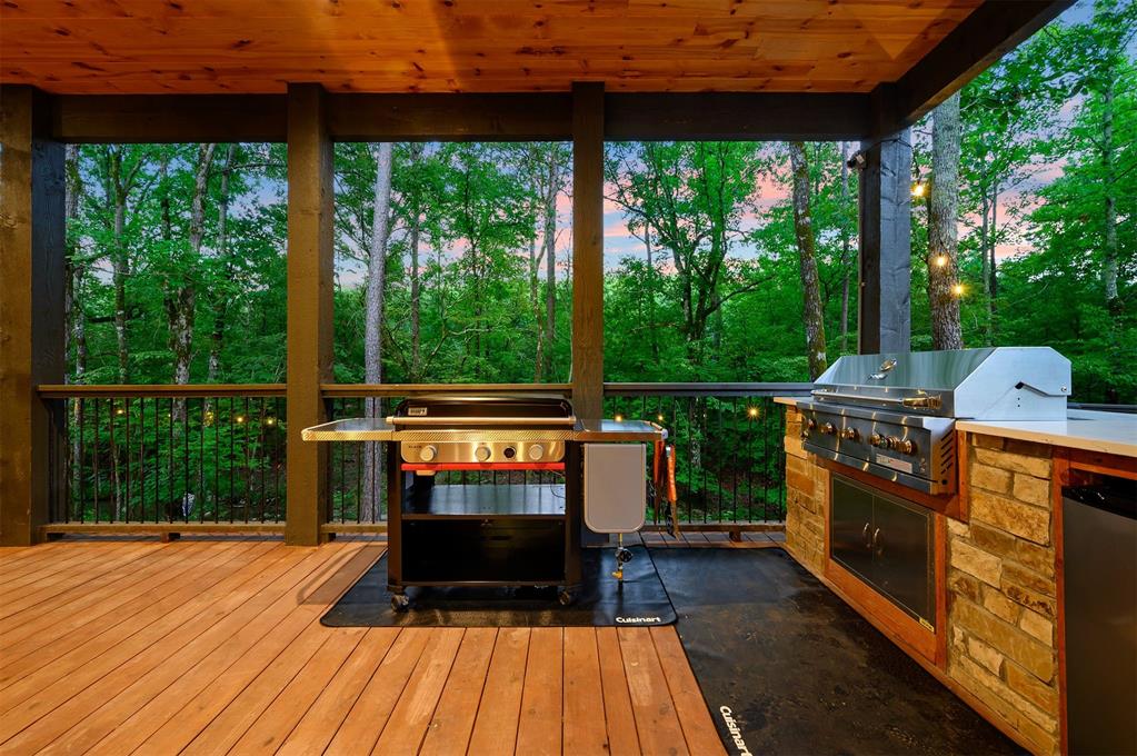 215 Top Notch Lane Property Photo 35